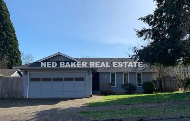 3Bd/2Ba Single Story Home - Available to View!