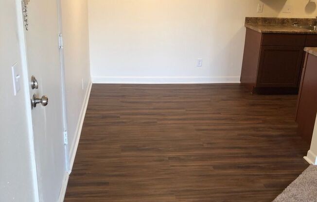 1 bed, 1 bath, 662 sqft, $985, Unit 1116