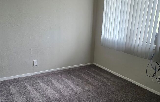 3 beds, 2 baths, 1,125 sqft, $1,500, Unit 1206