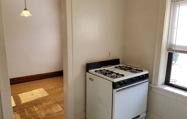 1 bed, 1 bath, $865