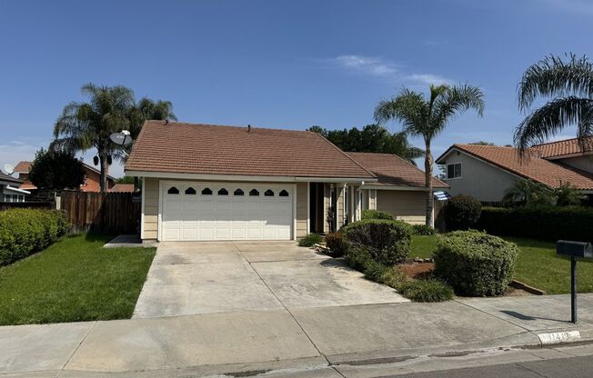 Single story 3 bed 2 bath House in Riverside for lease