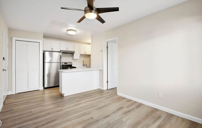 1 bed, 1 bath, 416 sqft, $2,595