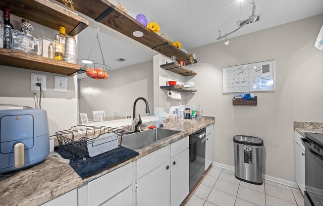 Charming 2-Bedroom Home in Virginia Beach
