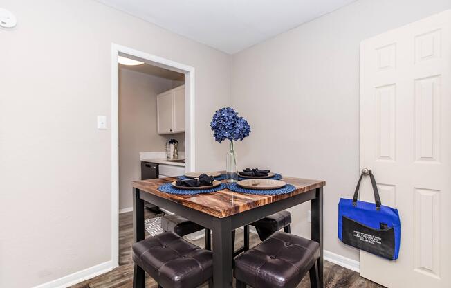1 bed, 1 bath, 550 sqft, $900