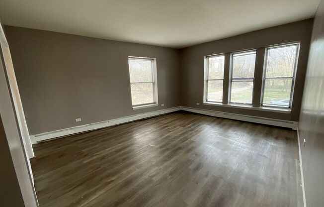 3 beds, 1 bath, $1,850