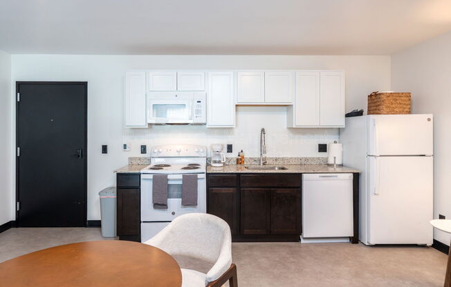 1 bed, 1 bath, 449 sqft, $745, Unit 118