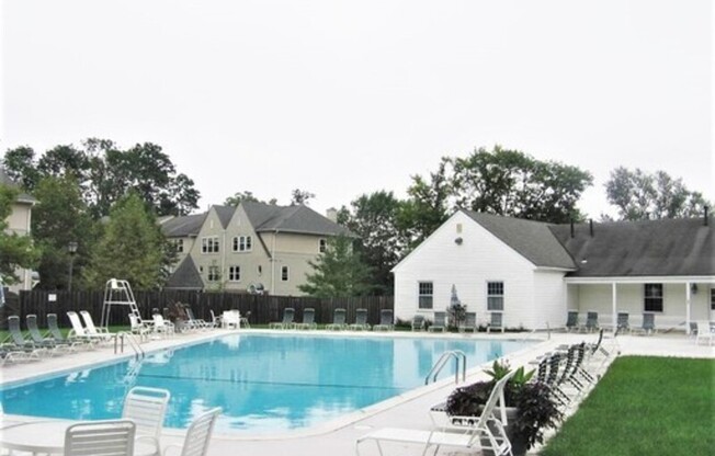 325 Homeland Southway, Unit #2A