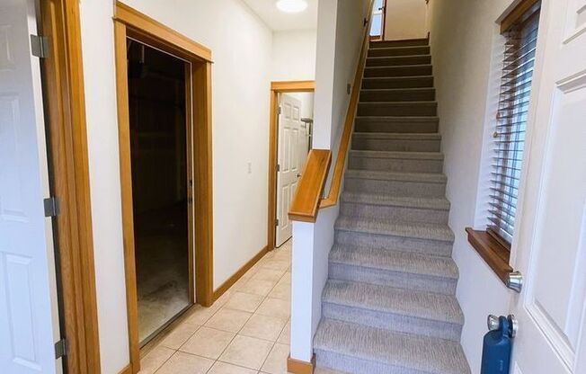 1131 A N 94 ST