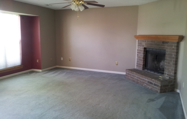 3 beds, 2 baths, $1,450