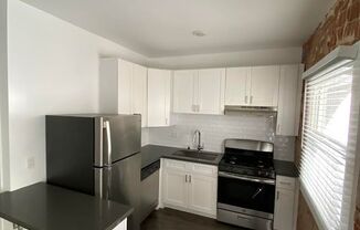 Studio, 1 bath, $1,300, Unit 206