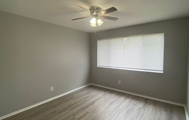 $200 Off 1ST Month Rent May Special! Freshly updated 2-bedroom apartment in Florissant!