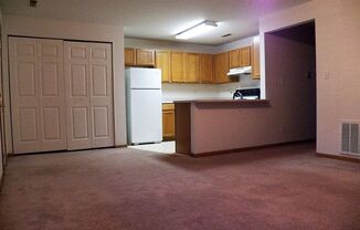 2 beds, 1 bath, $875, Unit 961.02