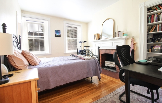 12 LINDALL PL