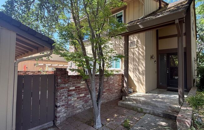 Newley Updated 4 bedroom, 2.5 bathroom Townhome in Citrus Heights!!!