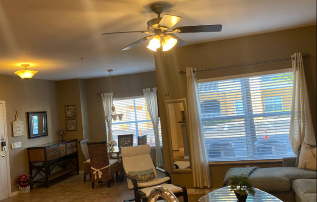 1 bed, 1 bath, $1,800, Unit UNIT 2107