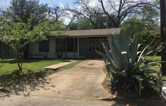 ***BUNGALOW IN THE HEART OF 78704***