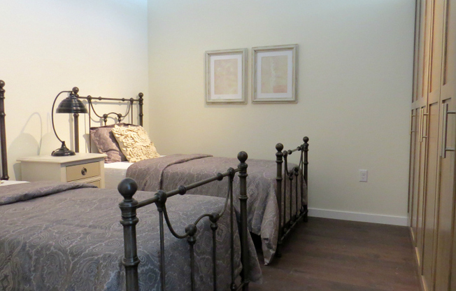 2 beds, 2 baths, 1,049 sqft, $2,895, Unit 220