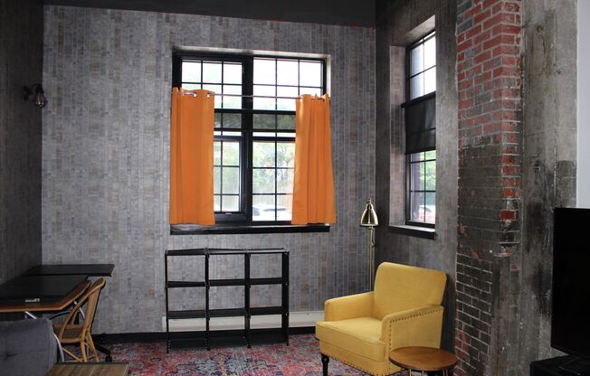 1 bed, 1 bath, $1,350, Unit Unit 111
