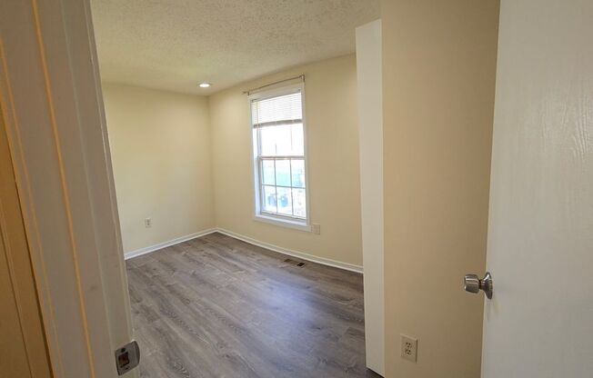 Spacious 2-Bedroom Townhome – Newly Renovated & Move-In Ready! ** VOUCHER HOLDERS ONLY**