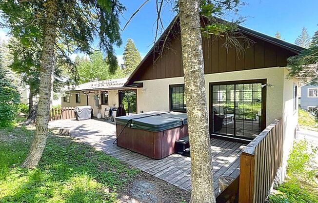 Mountain Retreat Home in Summit Park