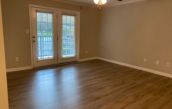 Enormous, spacious 3 bedroom in the heart of Raleigh