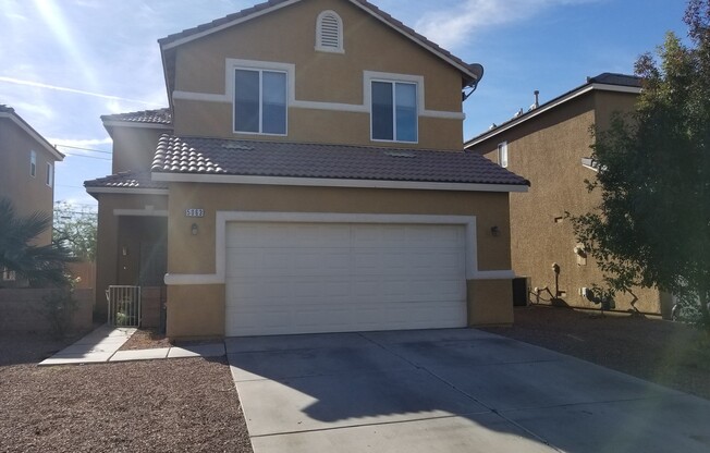 Lovely 2 story home Madre Mesa South Community