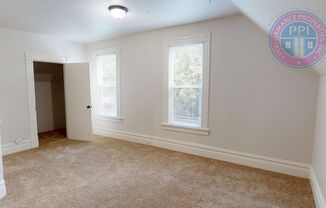 2 beds, 1 bath, 800 sqft, $1,645, Unit Upper