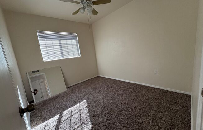 3 beds, 1 bath, $1,300