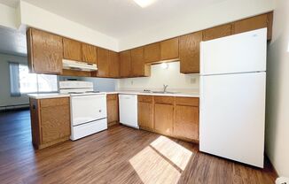 2 beds, 1 bath, $845, Unit 1