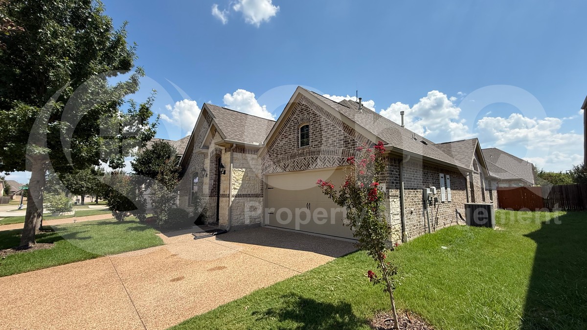 4112 OVERTON DR