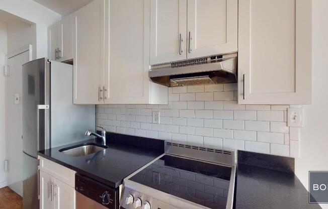 1 bed, 1 bath, $3,900, Unit 11