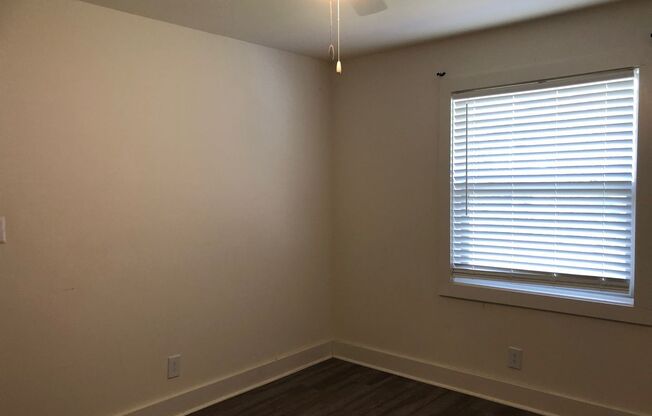 2 beds, 1 bath, 637 sqft, $1,750, Unit 212-C12