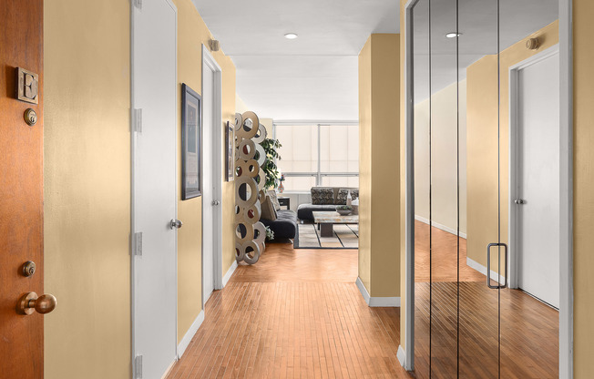 15 West 53rd St. 21C