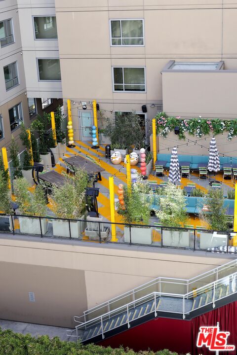 1 bed, 2 baths, 1,270 sqft, $5,700, Unit 5J