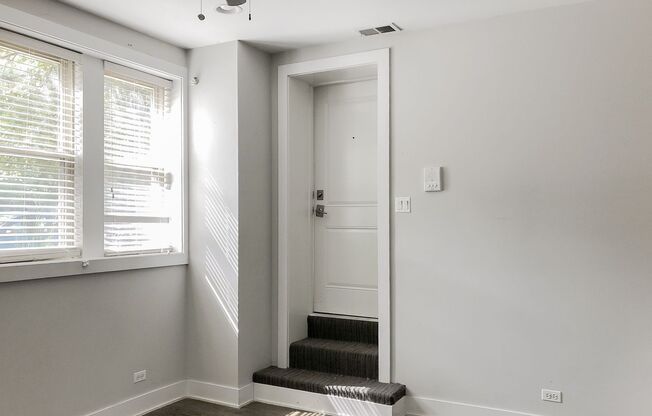 1 bed, 1 bath, 673 sqft, $2,050, Unit 3915-GS