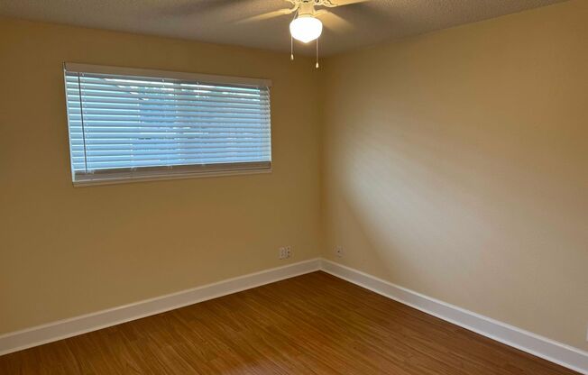 2 beds, 1 bath, $1,695, Unit 980 #2