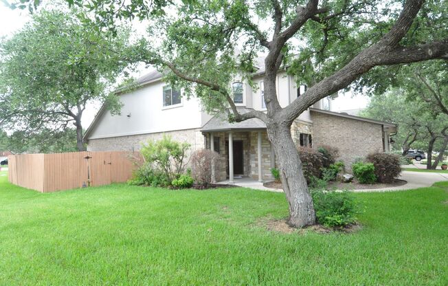 Beautiful Spacious Home FOR LEASE!