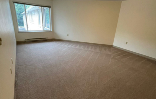 2 beds, 1 bath, 1,000 sqft, $975, Unit TE218X-218