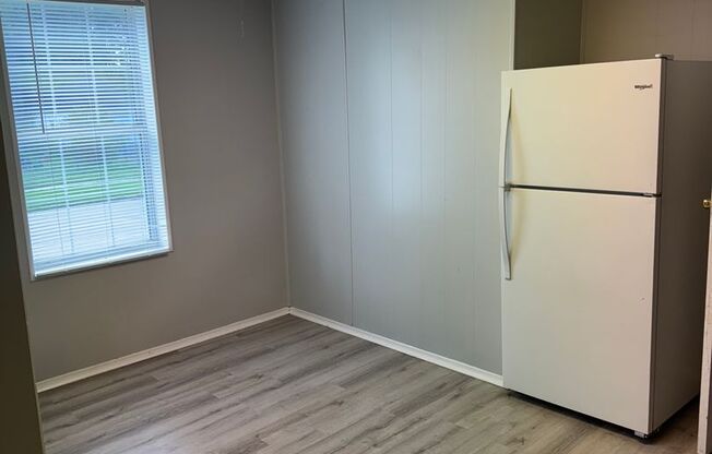 Cozy 1 bedroom duplex for rent!