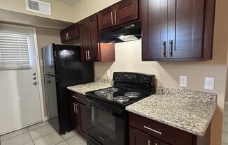 2 beds, 2.5 baths, 1,376 sqft, $1,595, Unit 39