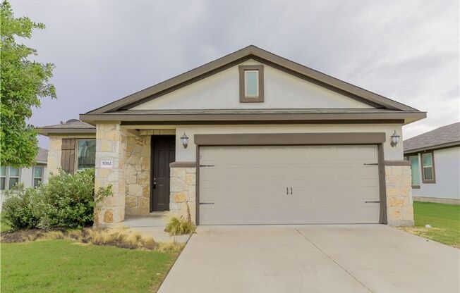 Lovely and Cozy 3/BR and 2/BA Home in Round Rock!
