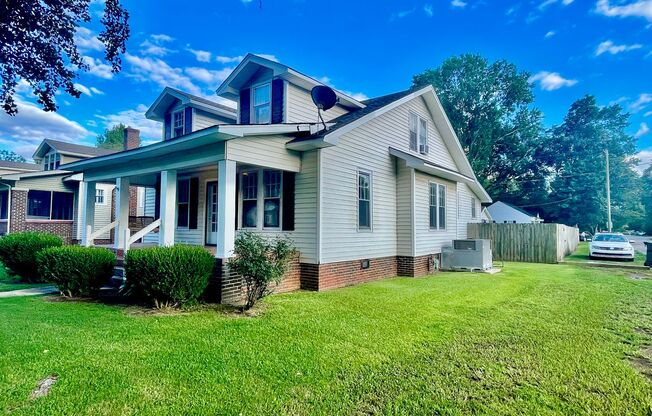 Lovely Cottage in Downtown Athens!