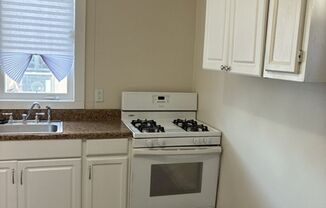 3 beds, 2.5 baths, 1,700 sqft, $1,650, Unit 1