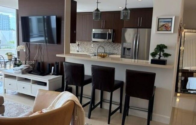 3 beds, 2 baths, $4,500, Unit # 4 L