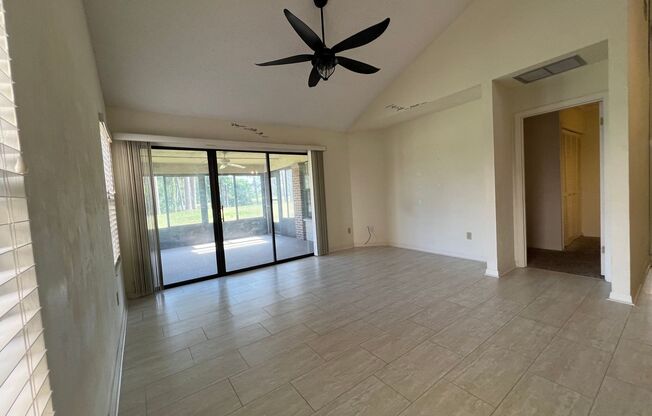 Beautiful 3 bed 2.5 bath townhome