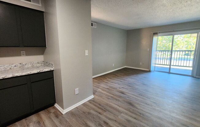 2 beds, 1 bath, 725 sqft, $775, Unit 222