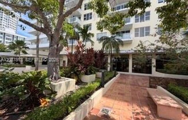 2 beds, 2 baths, $4,500, Unit # 15 J