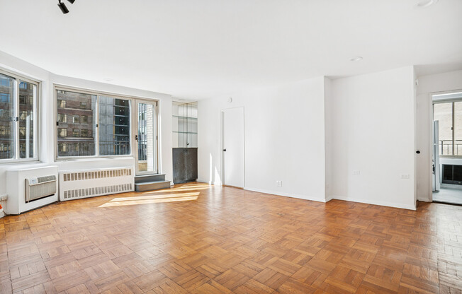 2 beds, 2 baths, 801 sqft, $6,999, Unit PHC