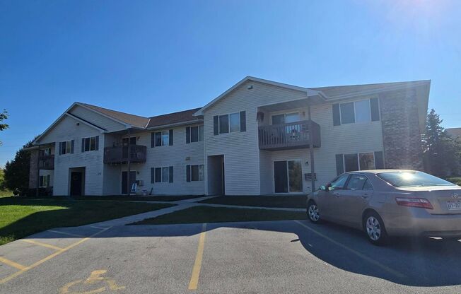 2 beds, 1 bath, 856 sqft, $1,259, Unit PL   7506