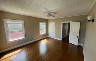 2 beds, 1 bath, 1,207 sqft, $2,500